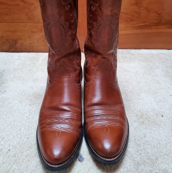 Ariat Women's Magnolia Distressed Brown Heritage R-Toe Traditional Toe Western - Picture 2 of 4